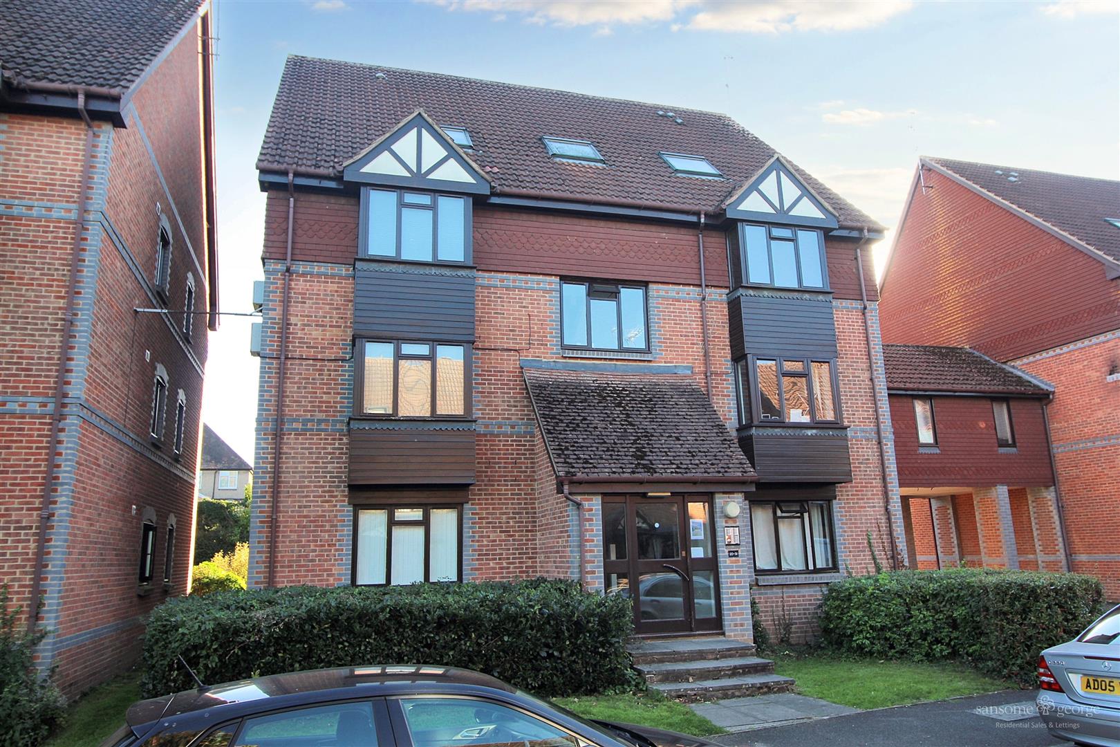 Grovelands Road, Reading
